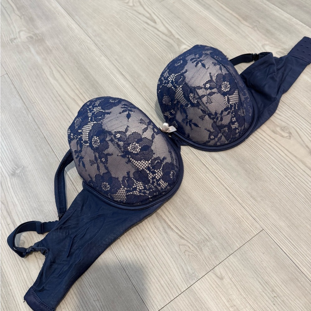 Victoria's Secret Navy Lace Bra